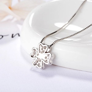 S999 sterling silver four leaf clover pendant necklace with cubic zirconia on box chain