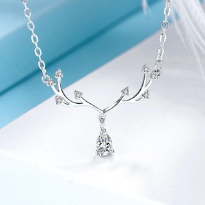 Collier avec Pendentif Bois de Cerf en Argent Sterling 925 pour Femme Bijoux Animaux Zircone Goutte d'Eau Chaîne Réglable