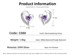 Dettaglio degli orecchini a cuore in argento S999 con zircone viola e misure