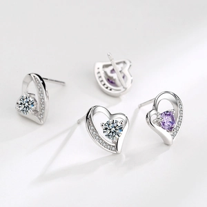 Orecchini a cuore in argento sterling S999 con pietre scintillanti bianche e viola