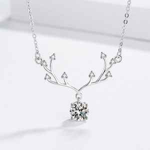Collier Pendentif Bois de Cerf en Argent Sterling 925 pour Femme Moissanite Strass Incrusté Bijoux de Mode Cadeau pour Anniversaire Saint Valentin