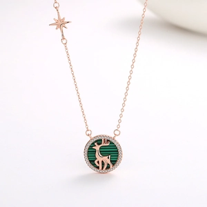 Collier cerf en or rose avec pendentif malachite verte et zircons scintillants
