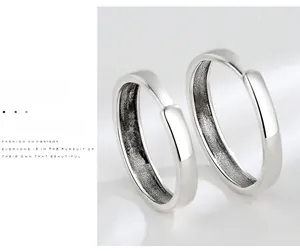 Detail of S925 sterling silver ring showing hand-polished mirror finish and hammered texture