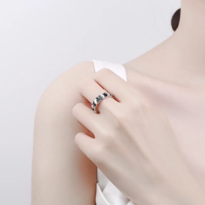 Minimalist S925 sterling silver open ring with black enamel wave pattern for women