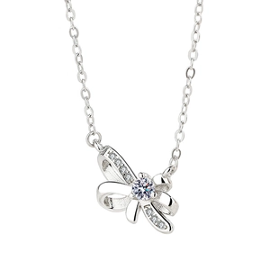 Collier élégant en argent sterling S925 avec pendentif nœud et pierre en zircone