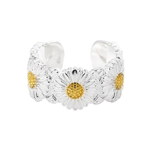 S925 sterling silver daisy open ring with golden centers in a fresh floral style