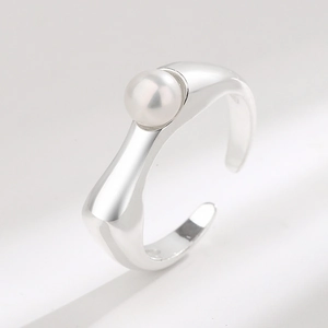 Minimalist S925 silver open ring featuring a lustrous white freshwater pearl and wavy band