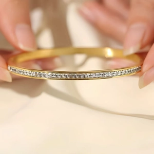 Women's Titanium Steel Square Rhinestone Bangle Bracelet Gold Rose Gold Silver Inlaid Channel Set Bangle Luxury Minimalist Hand Jewelry