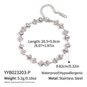 Close-up of stainless steel heart link bracelet with dimensions and technical specifications