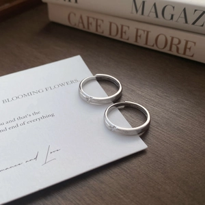Bagues de couple minimalistes en argent sterling S999 brossé avec design ouvert élégant