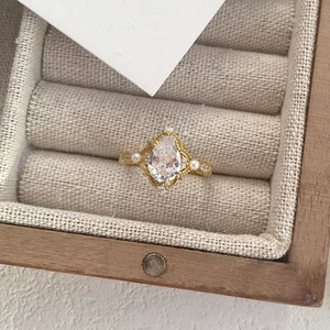 Anello in Argento Sterling 925 Placcato Oro Con Zirconia a Pera Stile Palazzo Pizzo Perla Artificial Gioielli Eleganti Donna