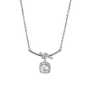 Elegante collana in argento S925 con pendente in gemma quadrata e diamanti scintillanti raffinati