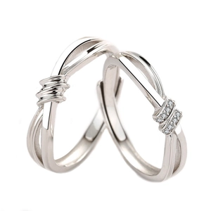 Anelli di coppia S999 in argento sterling con nodo concentrico e accenti in zircone