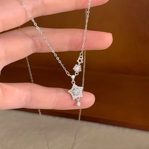 S999 Sterling Silver Star Pendant Necklace Sparkling Rhinestone Choker Elegant Light Luxury Fashion Jewelry For Women