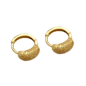 Élégantes boucles d'oreilles créoles en argent S925 avec finition polie et perles d'or