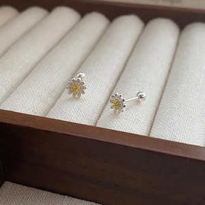 S925 Sterlingsilber Gänseblümchen Blume Ohrstecker Für Damen Minimalistisch Süß Klein Floral Schraubverschluss Ohrringe Schmuck