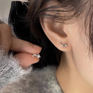 S999 Sterling Silber Koi Fisch Ohrstecker mit Hochglanzoberfläche für Damen