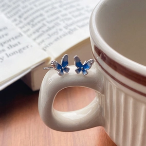 Orecchini a farfalla minimalisti in argento S999 con smalto blu e piccoli diamanti brillanti
