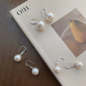 Trois paires d'élégantes boucles d'oreilles perles en argent S999 avec zircone