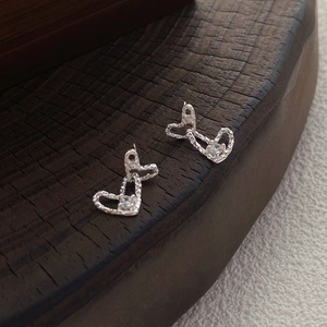 S999 sterling silver hammered heart stud earrings with sparkling cubic zirconia accents