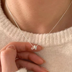 Elegant S925 sterling silver cylinder pendant necklace with sparkling cubic zirconia