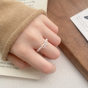 Handmade S925 silver bow and pearl elastic ring worn on index finger for women