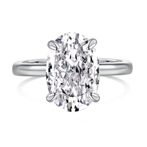Elegant S925 sterling silver ring with oval cubic zirconia in a classic four-prong setting