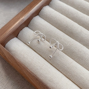 S925 sterling silver bow stud earrings with twisted woven texture and silver beads