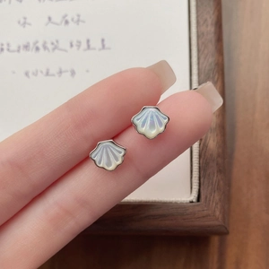 Elegant S925 sterling silver shell stud earrings with iridescent finish for women