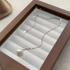 Élégant collier en argent sterling S925 avec perle d'eau douce et pendentif en zircon brillant