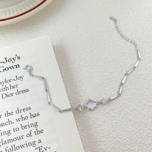 Elegant S925 sterling silver bamboo style bracelet with white mother of pearl shell
