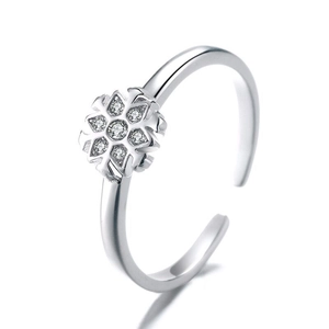 Elegant S925 sterling silver snowflake ring with adjustable open band and cubic zirconia
