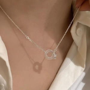 Collier Pingan Kou en Argent Sterling S925 Tulipe pour Femme Simple Élégant Nouveau Style Chinois Pendentif Fleur Calcédoine Blanche Bijoux Cadeau