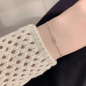 Bracelet en Argent Sterling 925 Chaîne Vénitienne Zirconia Rond pour Femme Bijoux de Niche Minimaliste Réglable Ornement de Main