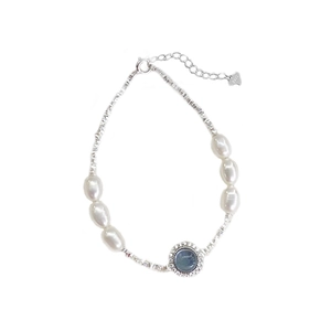Bracelet en argent sterling S925 avec perles d'eau douce et centre en pierre bleue ronde