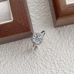 Anello halo classico in moissanite da 1 carato in argento sterling S925 con taglio brillante