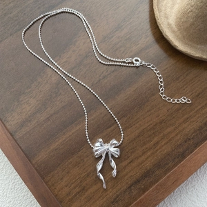 Collier Papillon en Argent Sterling 925 pour Femmes Elégant Chaîne de Clavicule de Luxe Légère Bijoux de Mode Minimalistes Cadeau