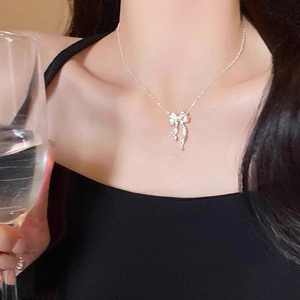 Élégant collier avec pendentif papillon en argent sterling S925 pour femme sur chaîne