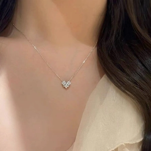 925 Sterling Silver Heart Pendant Necklace For Women Zirconia Inlaid Sweet Clavicle Chain Light Luxury Fashion Jewelry