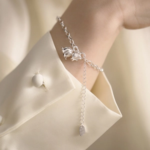Elegant S925 sterling silver lily of the valley bracelet for women with delicate pendants