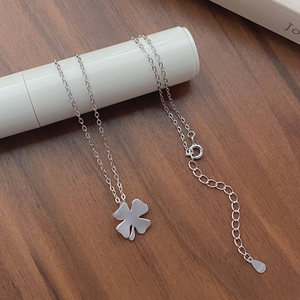 Minimalistische Kleeblatt Anhänger Halskette 925 Sterlingsilber Glatte Oberfläche Spiegel Poliert Schlüsselbein Kette Damen