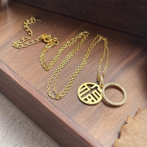 Élégant collier double en argent S925 avec pendentif Fu et diamants étincelants de luxe