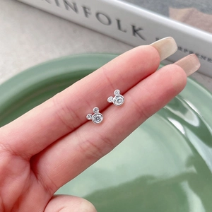 Boucles d'Oreilles Clous Souris en Argent Sterling 925 Avec Zircone Blanche Bijoux Animaux Légers Minimalistes pour Femmes Cadeau