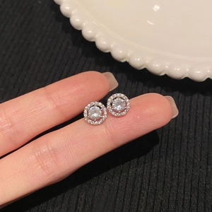 Boucles d'Oreilles Clous Halo en Argent Sterling 925 Rond Zirconia Minimaliste Luxe Léger Or Argent Bijoux pour Femmes