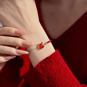 S925 Argent Sterling Année Du Dragon Bracelet Corde Rouge Pour Femmes Luxe Léger Agate Rouge Zodiaque Dragon Bracelet Cadeau Nouvel An
