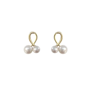 Boucles d'oreilles perles en argent S999 avec lignes dorées sur fond blanc épuré