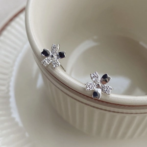 S999 Sterling Silver Cherry Blossom Stud Earrings For Women Rhinestone Flower Earrings Sweet Minimalist Floral Fashion Jewelry