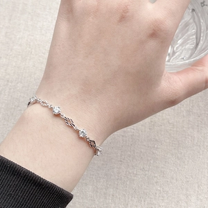 Elegant S925 sterling silver geometric rhombus chain bracelet with sparkling zircons