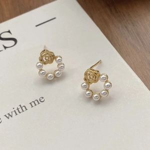 Boucles d'oreilles rose vintage en argent S925 avec perles et finition dorée