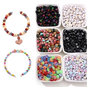 Set di perle piatte in acrilico con stelle e lune per braccialetti e collane fai-da-te